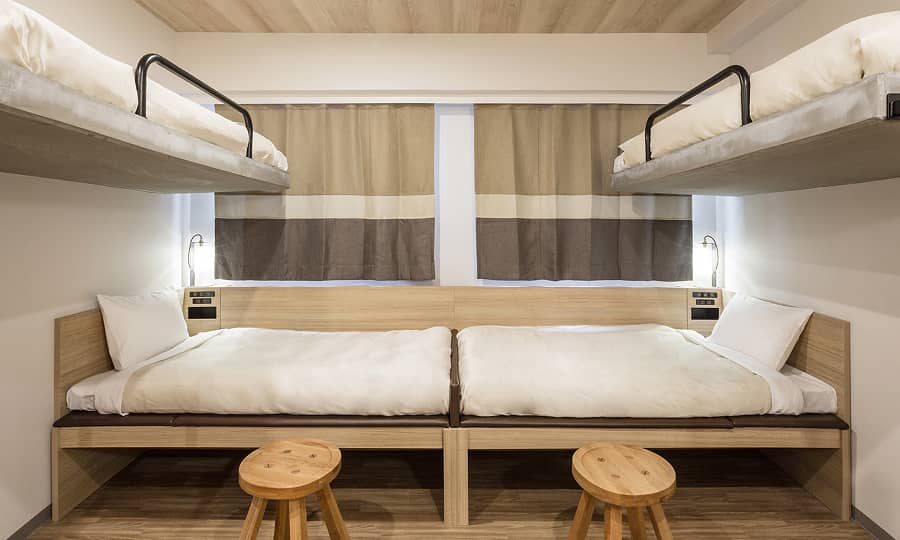 アレーズ4の部屋正面からの画像